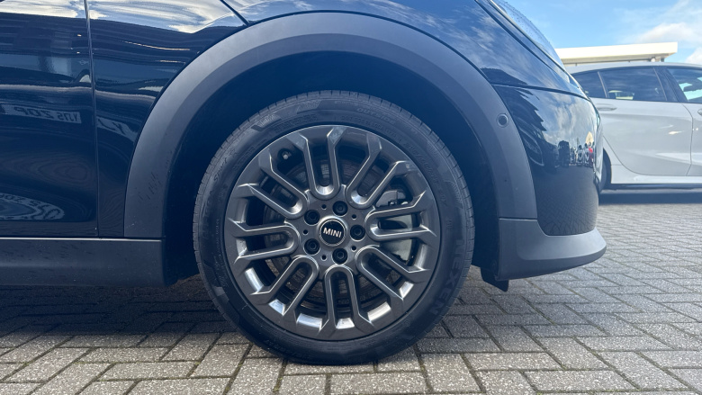 MINI Cooper 2.0 S Classic 5dr Auto Petrol Hatchback